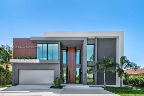 493 Holiday Dr, Hallandale Beach, FL 33009