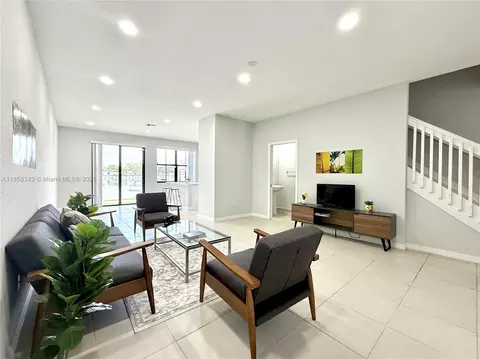 1047 NW 33rd Mnr, Pompano Beach, FL 33064