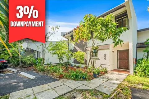 594 NE 199th Ter #4Y, Miami, FL 33179