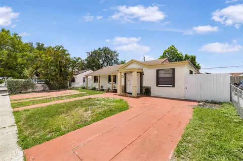 Exterior - 620 NE 2nd Pl, Hialeah, FL 33010 photo 4 of 4