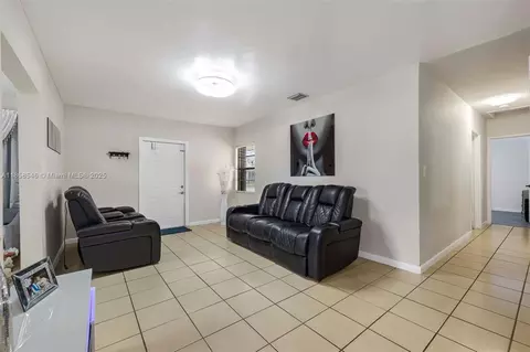 Other - 620 NE 2nd Pl, Hialeah, FL 33010 photo 3 of 16