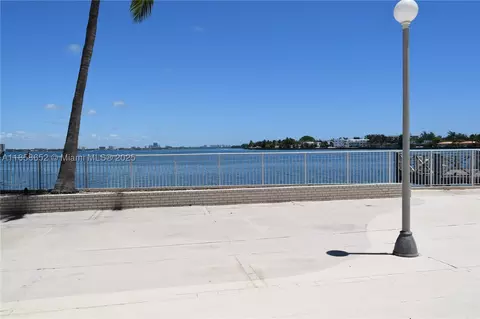 1865 79th St Cswy #4C, North Bay Village, FL 33141