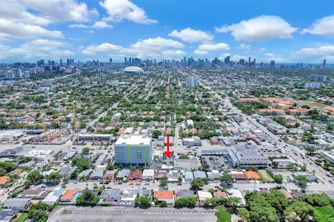 102 NW 27th Ave, Miami, FL 33125
