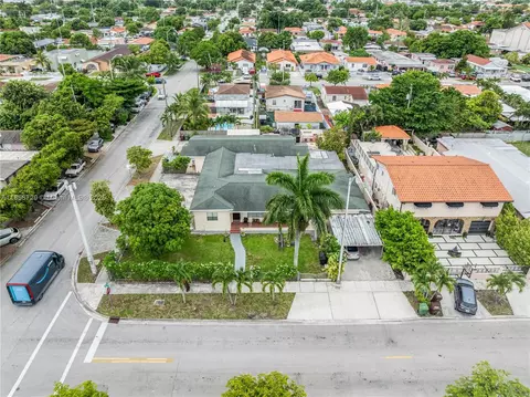 View/Area - 190 E 16th St, Hialeah, FL 33010 photo 2 of 5