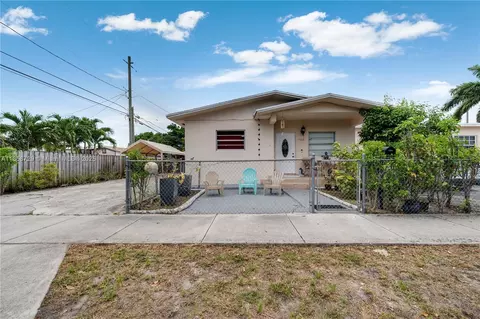 Exterior - 190 E 16th St, Hialeah, FL 33010 photo 3 of 6