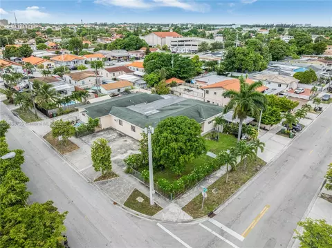 View/Area - 190 E 16th St, Hialeah, FL 33010 photo 1 of 5
