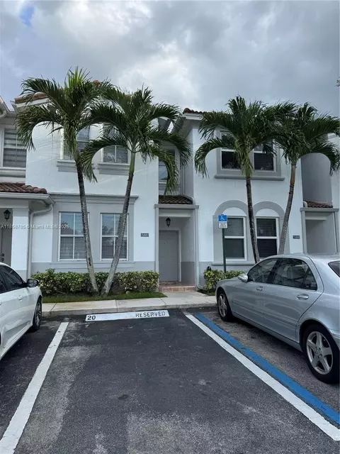 15882 SW 42nd St #25, Miramar, FL 33027