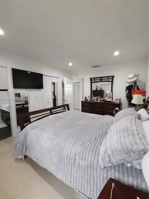 Bedroom - 3375 W 76th St #218, Hialeah, FL 33018 photo 2 of 3