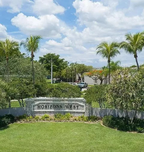 8420 SW 133rd Ave Rd #112, Miami, FL 33183