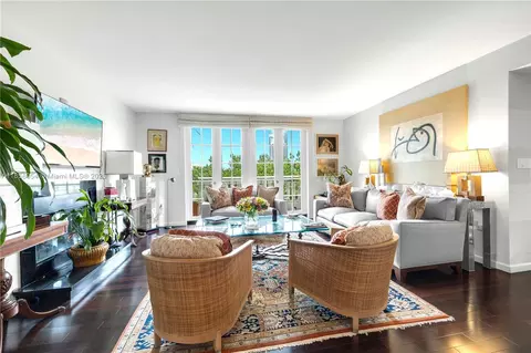 243 Meridian Ave #211, Miami Beach, FL 33139