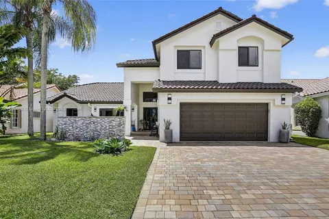 1154 Laguna Springs Dr, Weston, FL 33326