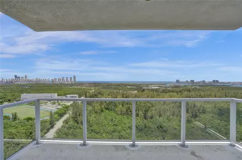 15051 Royal Oaks Ln #2603, North Miami, FL 33181