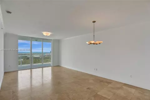 15051 Royal Oaks Ln #2603, North Miami, FL 33181