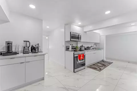 Kitchen - 730 Curtiss Dr, Opa Locka, FL 33054 photo 2 of 4