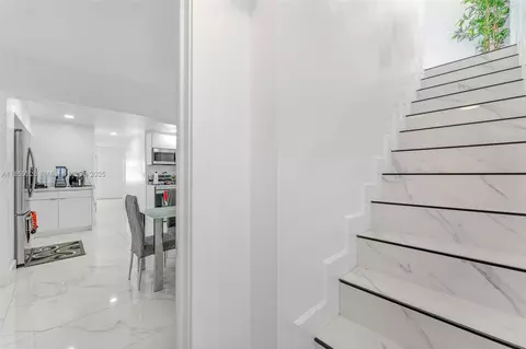 Entry Way - 730 Curtiss Dr, Opa Locka, FL 33054 photo 5 of 7