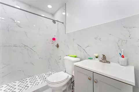Bath - 730 Curtiss Dr, Opa Locka, FL 33054 photo 3 of 4