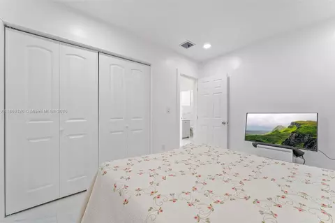 Bedroom - 730 Curtiss Dr, Opa Locka, FL 33054 photo 2 of 9