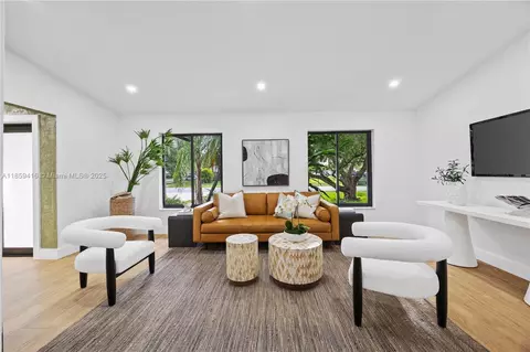 1498 SW 28th Ave, Deerfield Beach, FL 33442