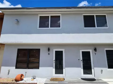 8360 NW 8th St #6-2, Miami, FL 33126