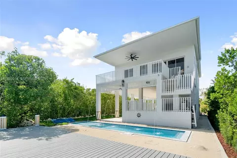 862 Cardinal Ln, Key Largo, FL 33037