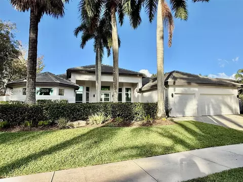 2523 Montclaire Cir, Weston, FL 33327