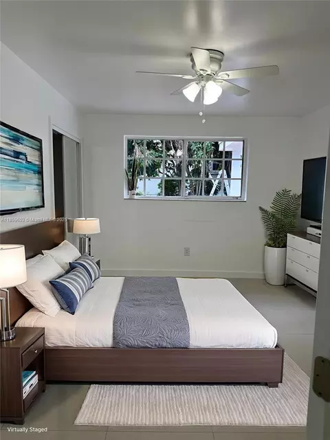Bedroom - 620 W 70th Pl, Hialeah, FL 33014 photo 3 of 7