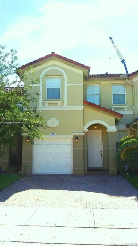 7951 NW 107th Ct, Doral, FL 33178