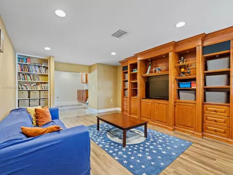 13050 SW 71st Ave, Pinecrest, FL 33156 photo 9