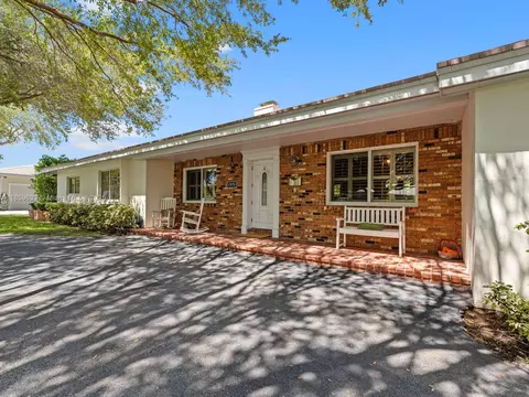 13050 SW 71st Ave, Pinecrest, FL 33156 photo 2