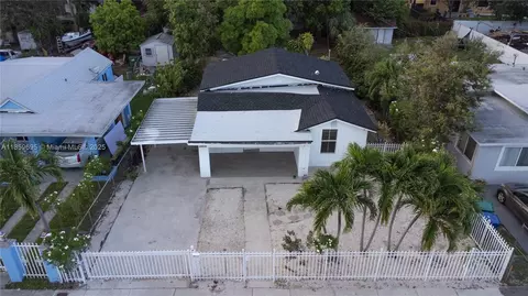 2429 NW 86th St, Miami, FL 33147