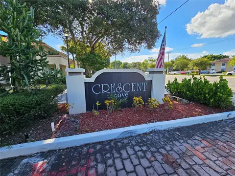 3228 Coral Lake Ln #3228, Coral Springs, FL 33065