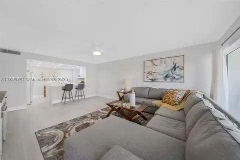 2100 S Ocean Dr #5B, Fort Lauderdale, FL 33316