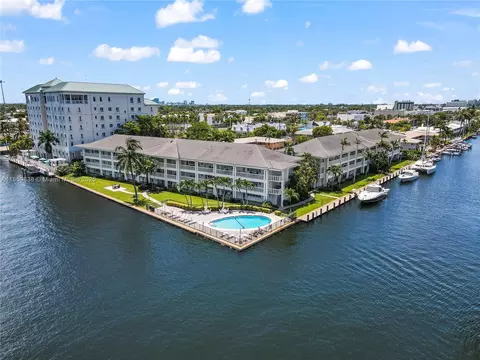 2895 NE 32nd St #110, Fort Lauderdale, FL 33306