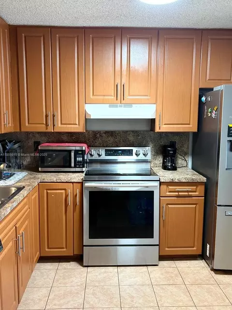 Kitchen - Undisclosed, Hialeah, FL 33015 photo 1 of 2