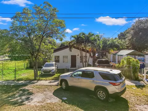 1304 NW 43rd St, Miami, FL 33142