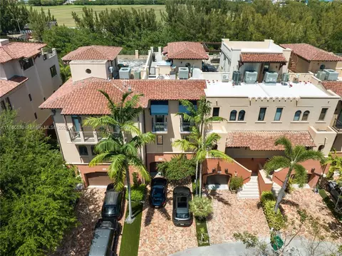 6222 Paradise Point Dr #6222, Palmetto Bay, FL 33157