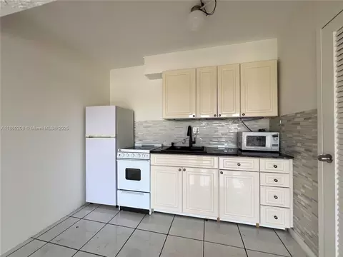 2200 E Hallandale Beach Blvd #603, Hallandale Beach, FL 33009