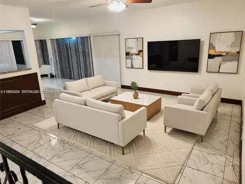 4850 SW 63rd Ter #323, Davie, FL 33314