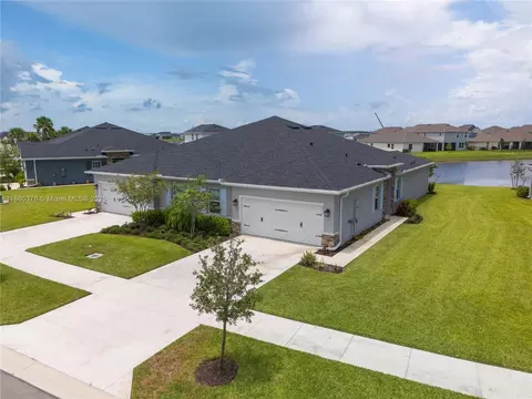 9454 SW Libertas Way, Port Saint Lucie, FL 34987