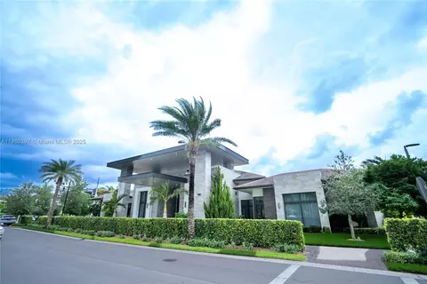 4745 NW 84th Ct #15, Doral, FL 33166
