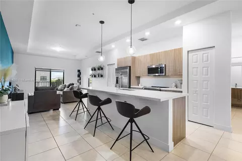 7905 NW 104th Ave #34, Doral, FL 33178