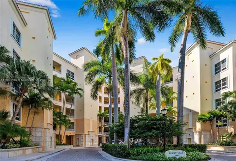 715 Crandon Blvd #PH-5, Key Biscayne, FL 33149
