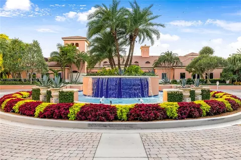 60 Edgewater Dr #7H, Coral Gables, FL 33133
