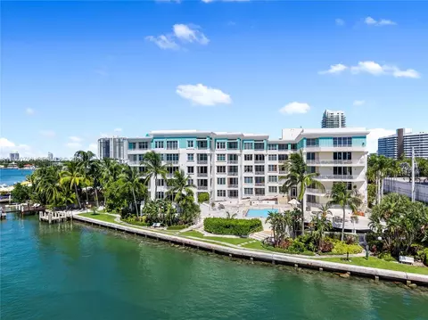 1 Century Ln #202, Miami Beach, FL 33139