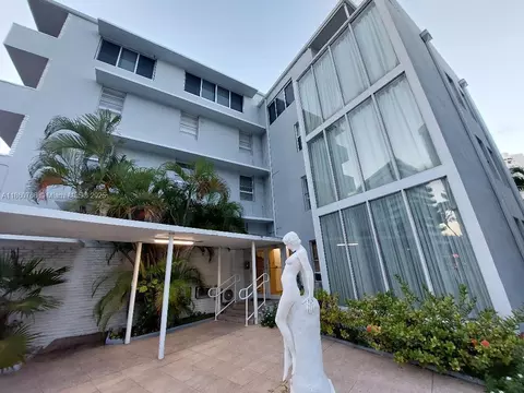 6767 Indian Creek Dr #1B, Miami Beach, FL 33141