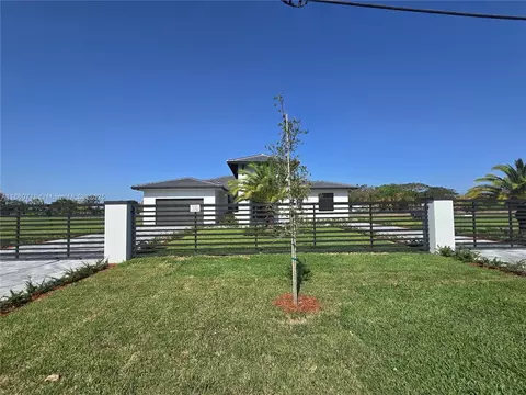 23840 SW 209th Pl, Homestead, FL 33031