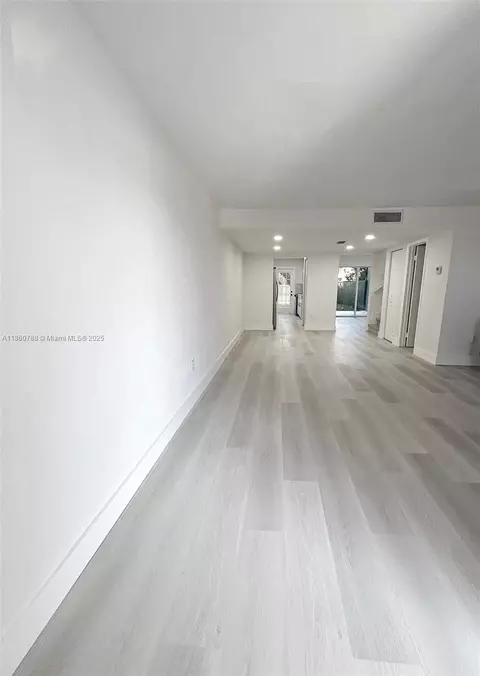 969 W 79th St, Hialeah, FL 33014 photo 3