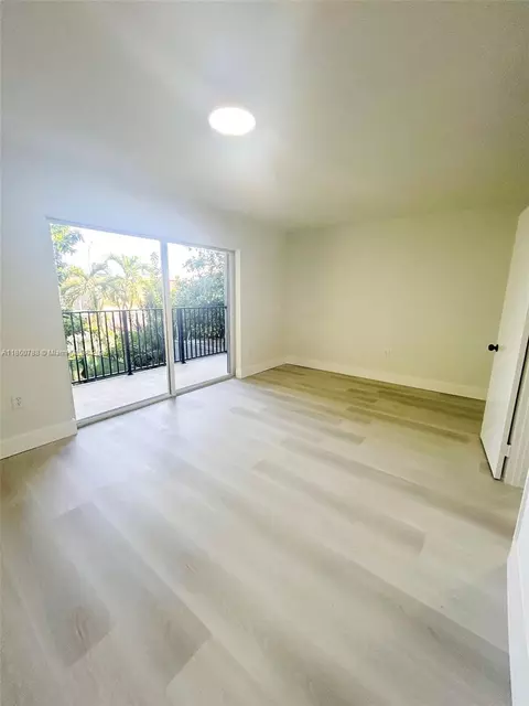 969 W 79th St, Hialeah, FL 33014 photo 23