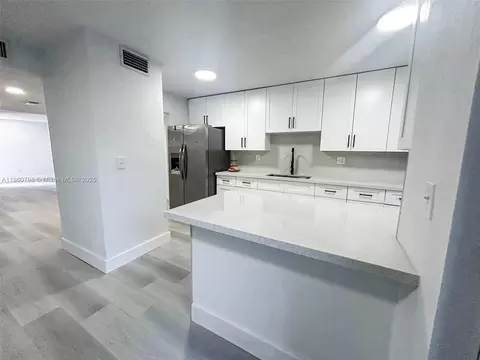 969 W 79th St, Hialeah, FL 33014 photo 9