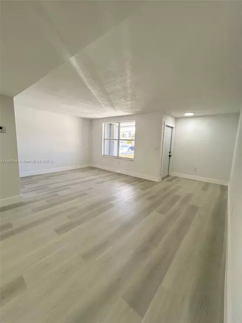 969 W 79th St, Hialeah, FL 33014 photo 15